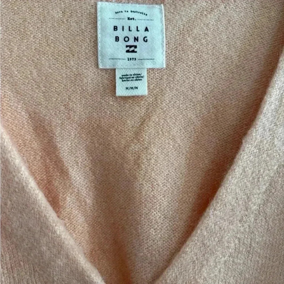 NWT Billabong Short N Sweet Cropped Cardigan Sweater Size Medium - Picture 12 of 14